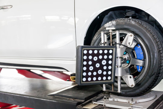 computerized wheel alignment