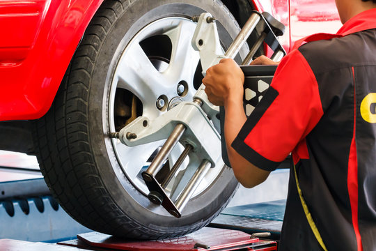 computerized wheel alignment